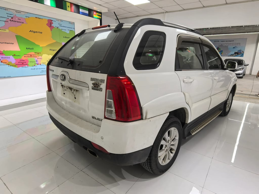 2013 KIA Sportage exterior 2