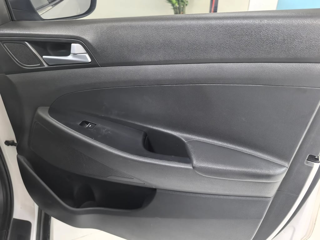 Hyundai Tucson used suv for Nigeria market