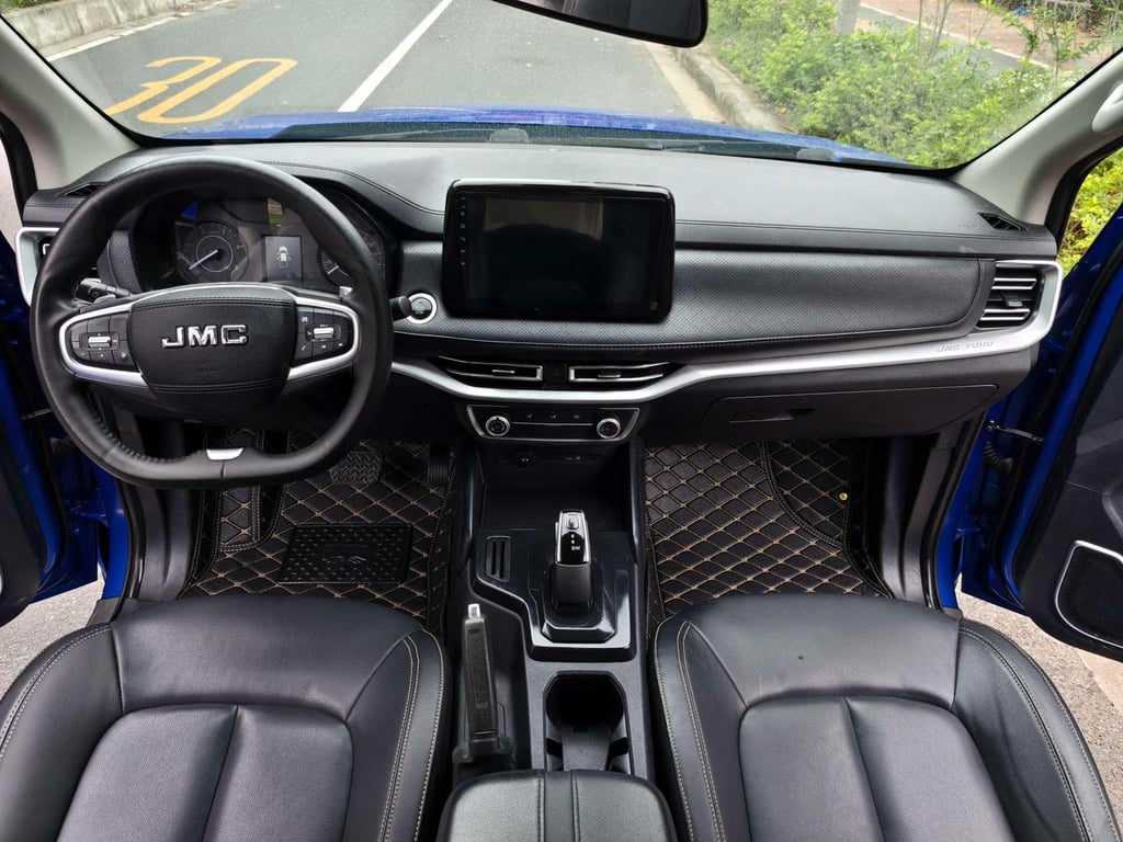 JMC Yuhu 7 used pickup for Nigeria market