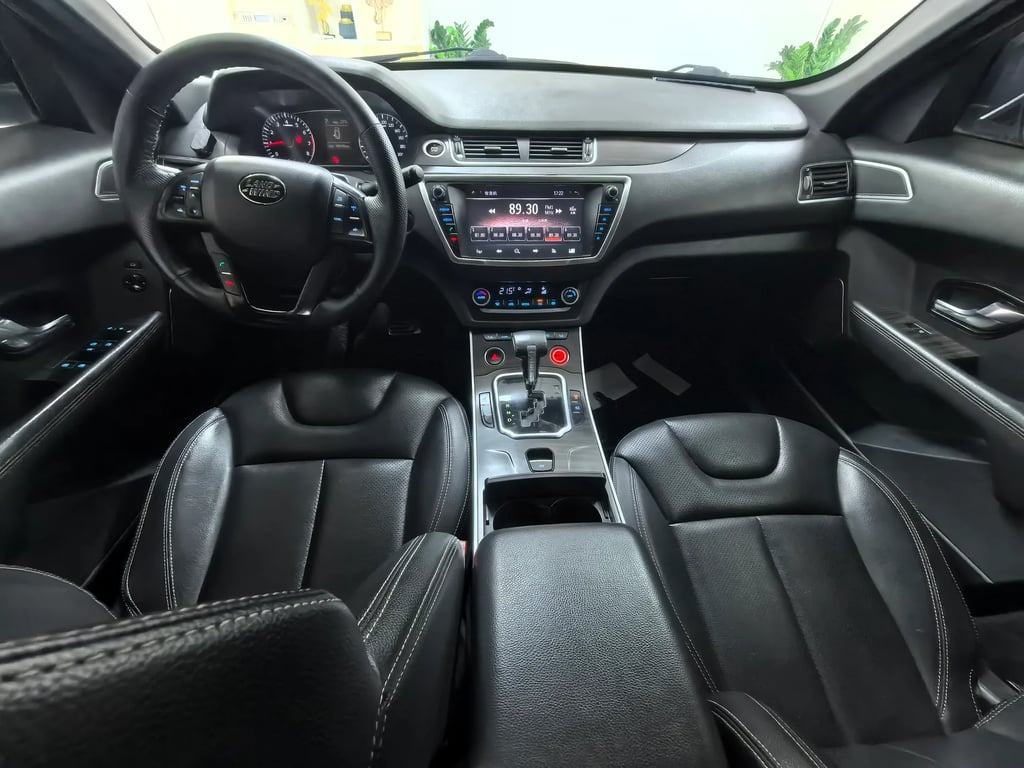 Landwind X7 used suv for Nigeria market