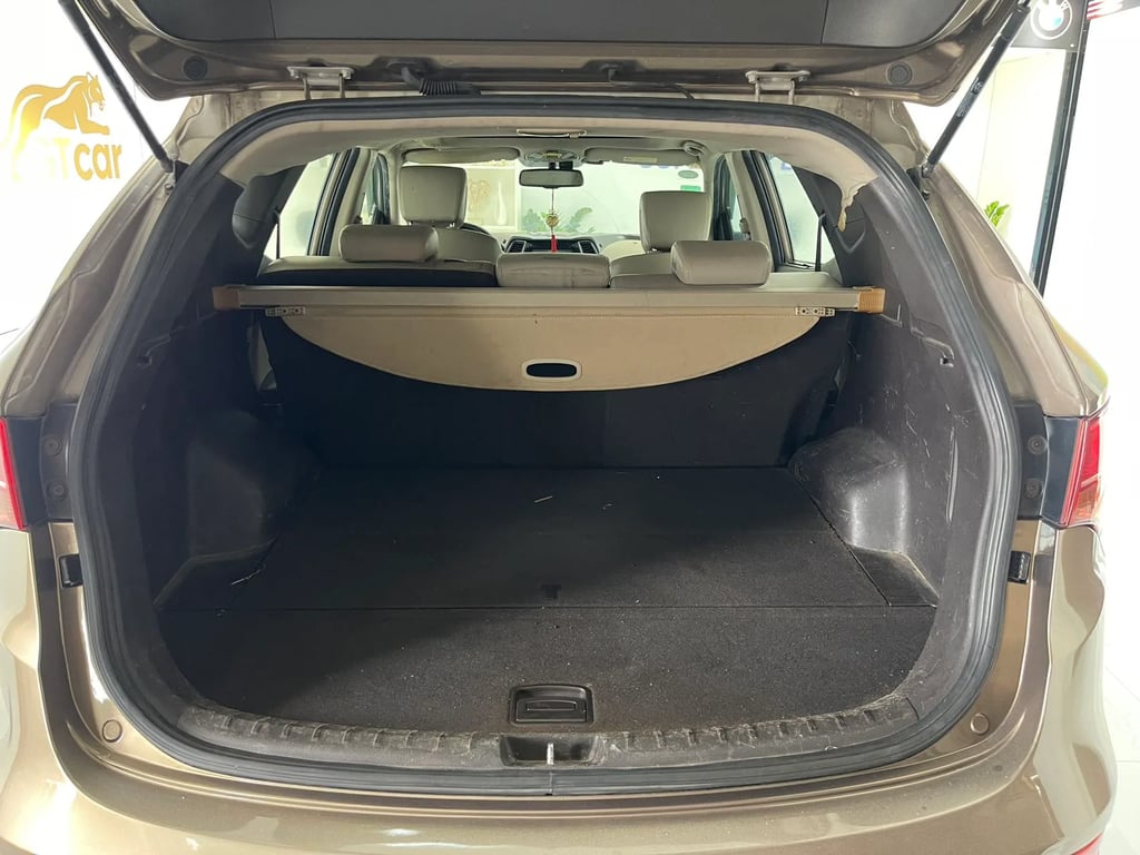 Hyundai Santa Fe used suv for Nigeria market