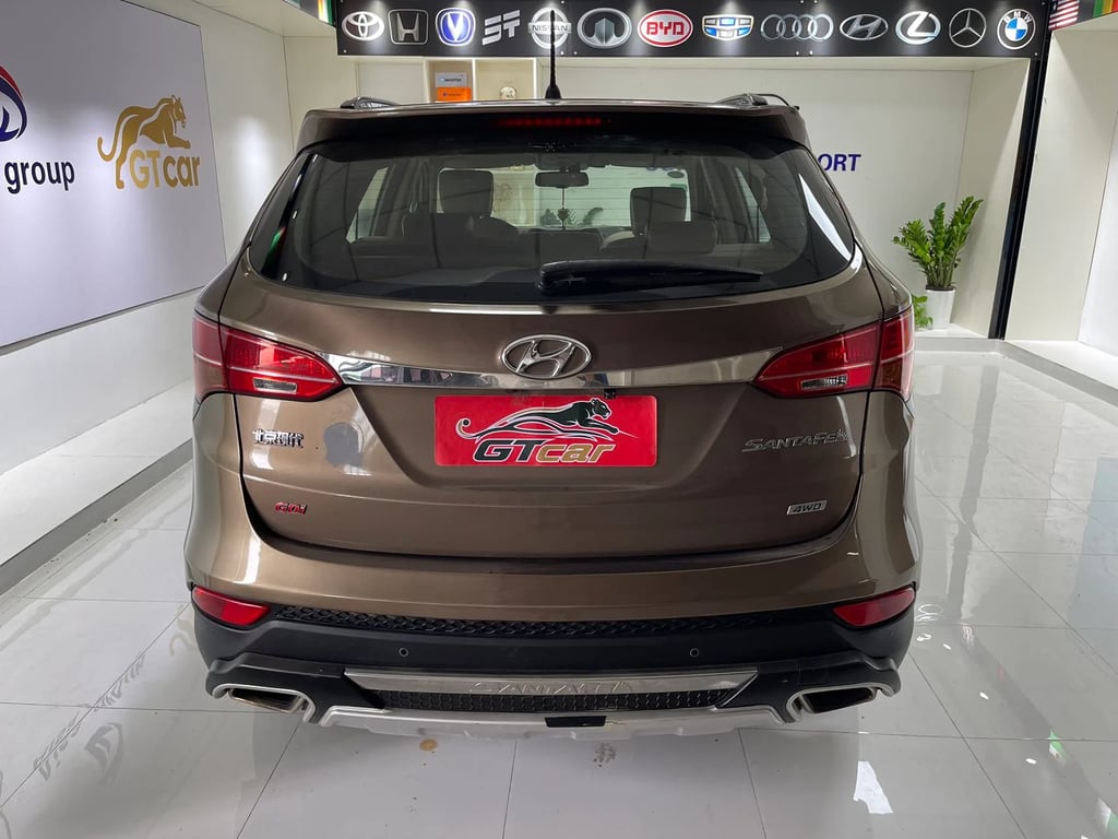 Hyundai Santa Fe used suv for Nigeria market